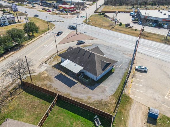 525 E Main St, Midlothian, TX 76065